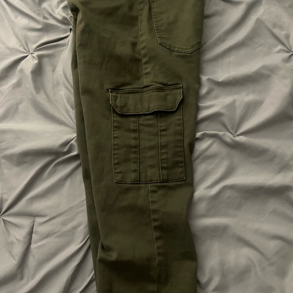 H&M green cargo pants - Picture 1 of 3